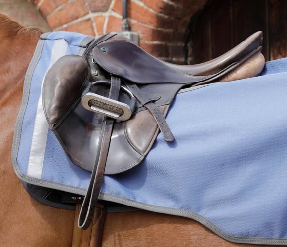 Nepromokavá bederní deka por koně Premier Equine Stratus