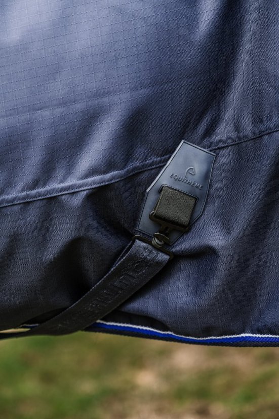Nepromokavá deka pro koně EQUITHÈME Classic 3 Layers 135cm