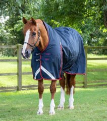 Nepromokavá deka pro koně s vyšším krkem Premier Equine Buster Hardy 200g