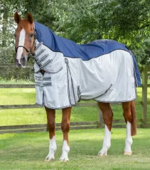 Síťová/ nepromokavá deka proti hmyzu s krčním dílem Premier Equine ShowerTex 155cm