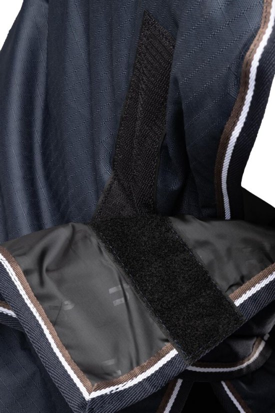 Nepromokavá deka Horze Glasgow, Full Neck, 100 g