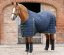 Stájová deka pro koně s krčním dílem Premier Equine Lucanta 450g