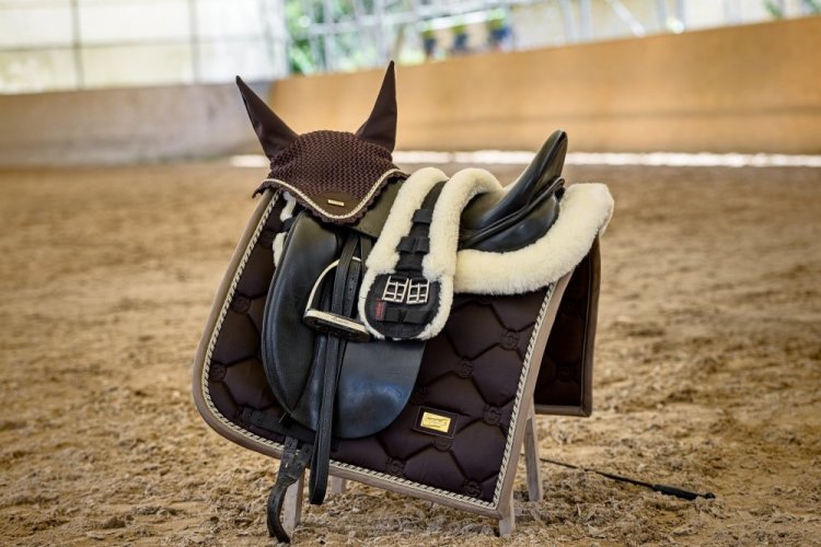 Dressage Saddle Pad Golden Brown Full