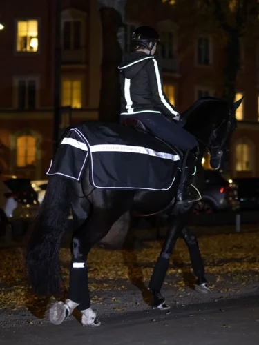 Bederní deka Equestrian Stockholm Luminous Black