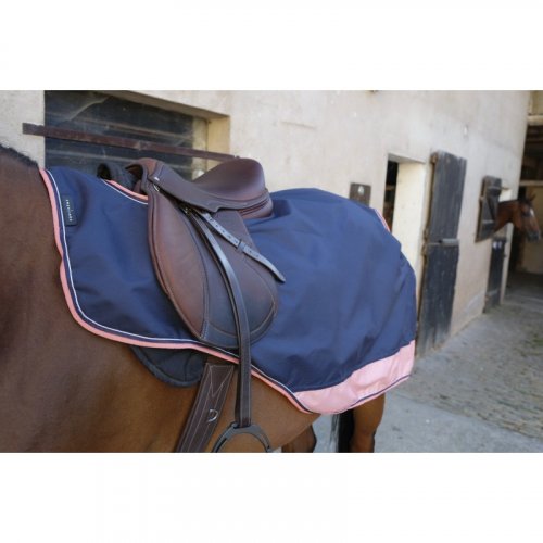 Nepromokavá bederní deka pro koně EQUITHME TYREX 600D REFLECTIVE s fleece podšívkou