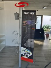 Stojan na přilby - VÝSTAVNÍ KUS