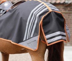 Nepromokavá bederní deka por koně Premier Equine Stratus