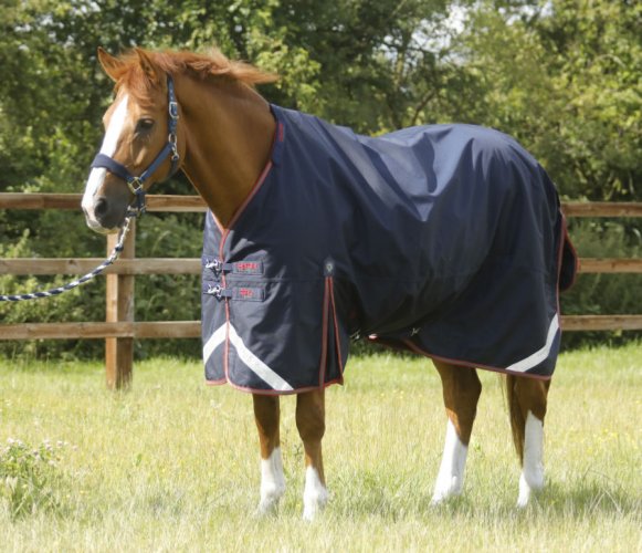 Nepromokavá výběhová deka pro koně Premier Equine Titan s krčním dílem 100g