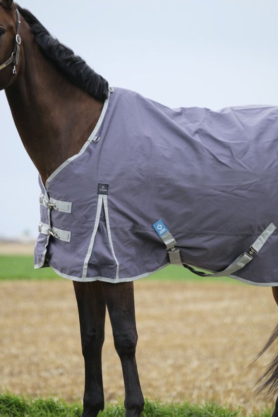 Nepromokavá deka pro koně EQUITHME TYREX 1200D 150g - VÝPRODEJ